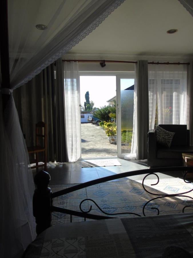 Idc Guest House Bagamoyo Esterno foto