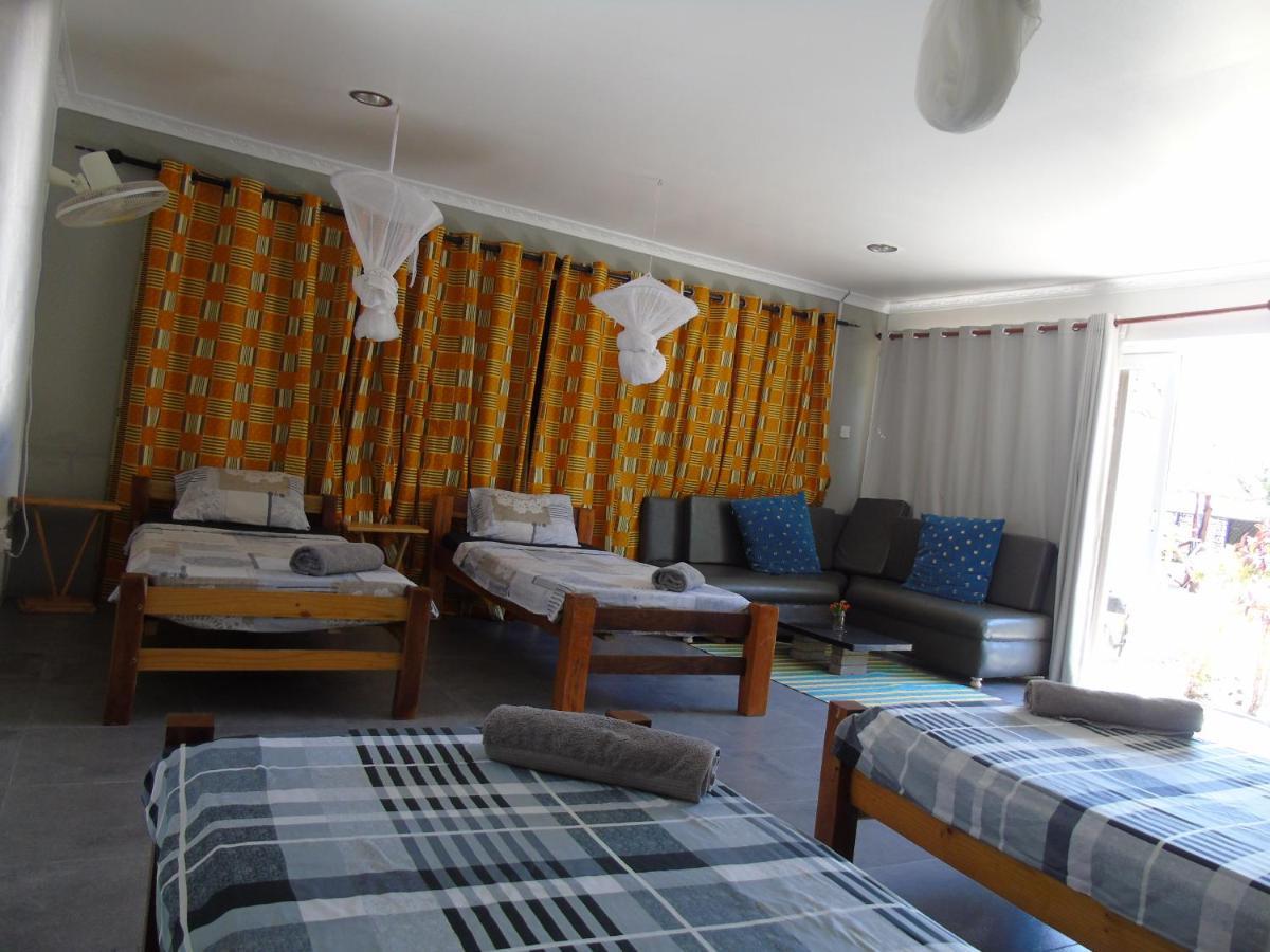 Idc Guest House Bagamoyo Esterno foto