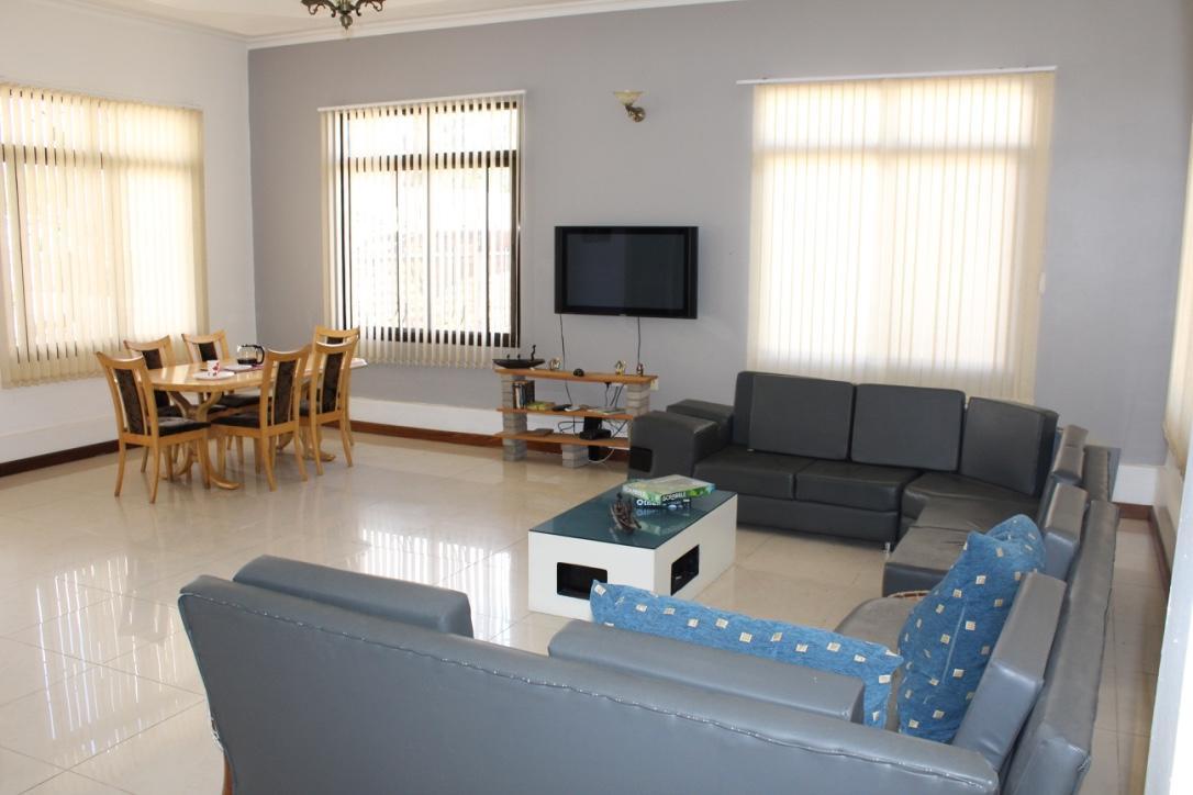 Idc Guest House Bagamoyo Esterno foto